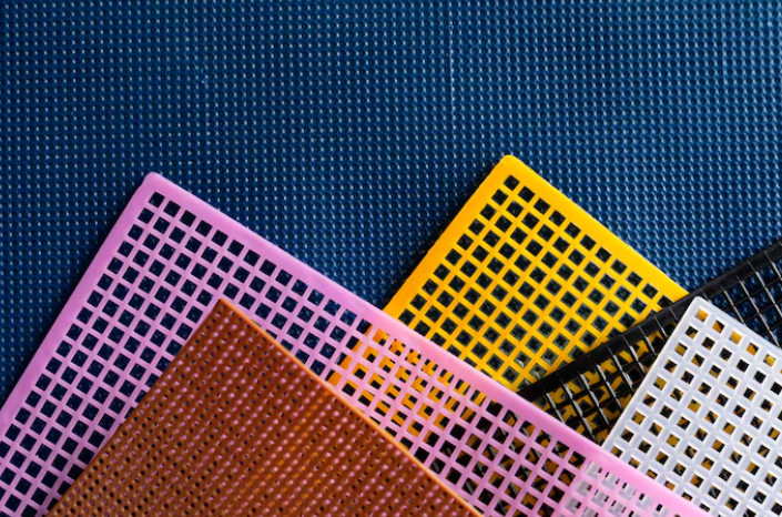 Printing on plastic and synthetic substrates